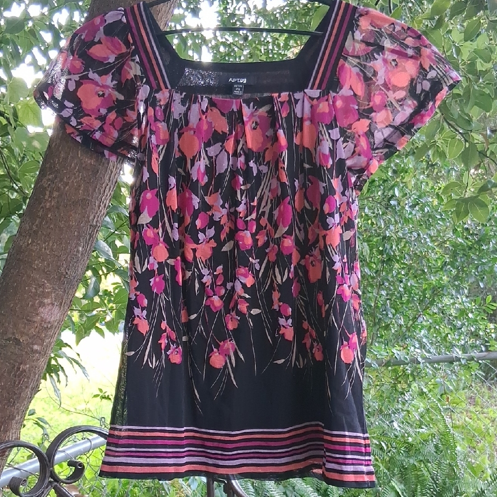Apt. 9 Women's Black and Pink Floral Blouse